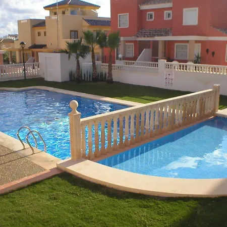 Inviting 3-bed In Torrievieja Costablanca * تورّيفيِخا